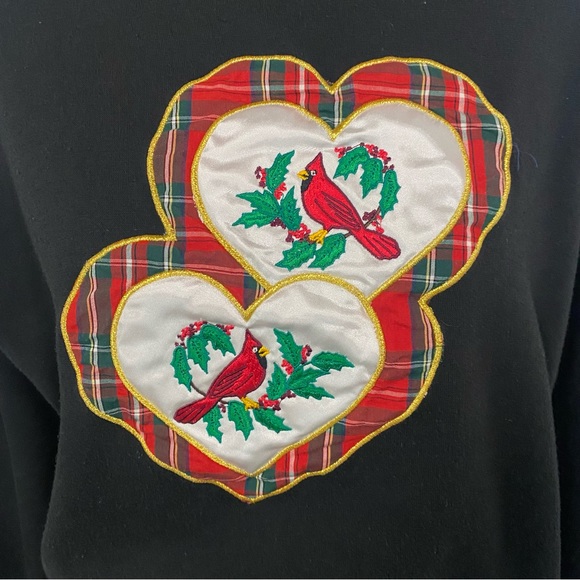 Vintage 90’s Embroidered Cardinal Hearts Christmas Sweatshirt Crew Neck Black - Picture 5 of 9